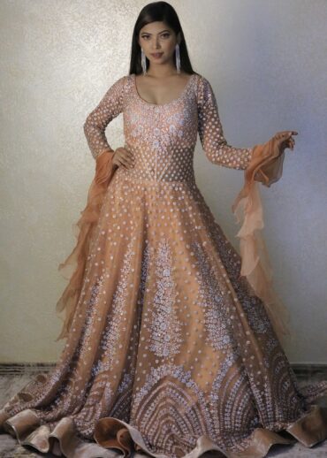 gown