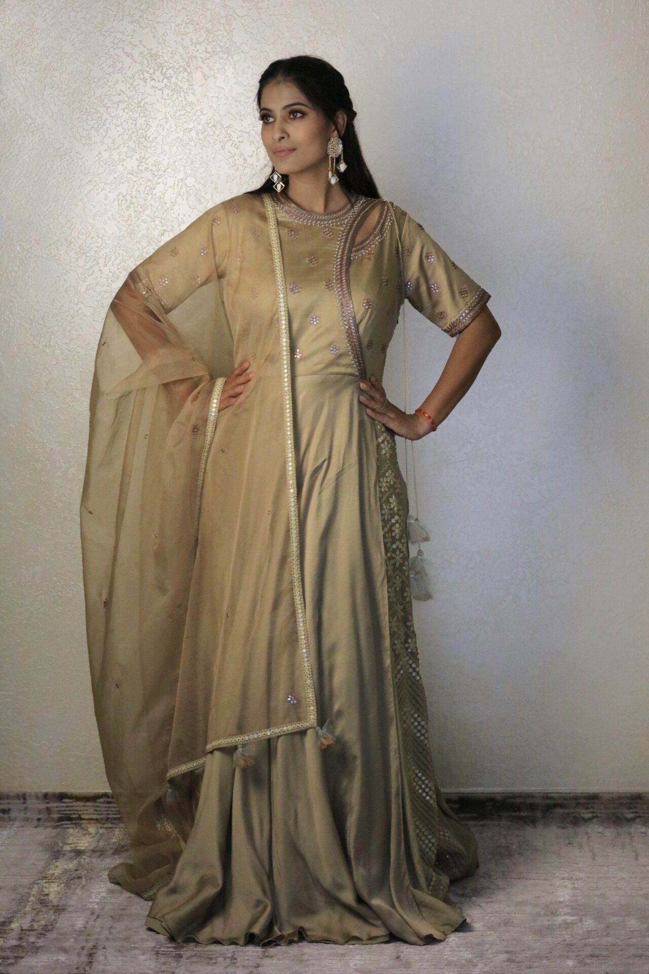 gown