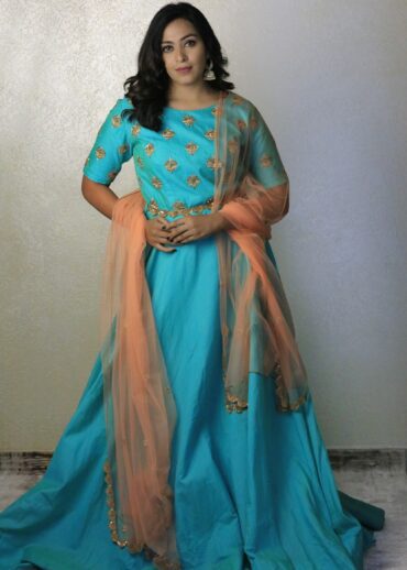 gown