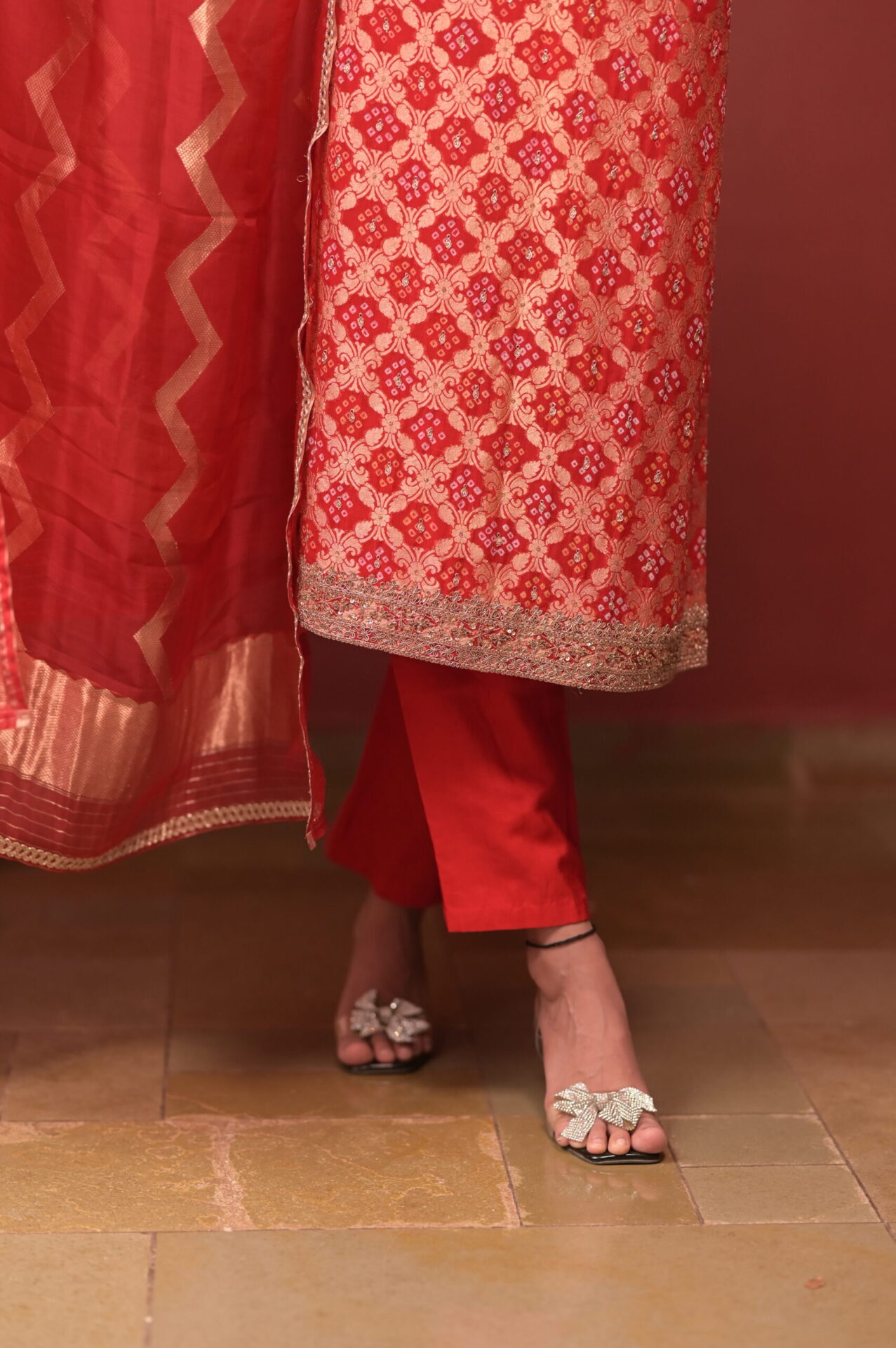 Red Gajji Silk Banarasi Bandhani Set with Zardozi